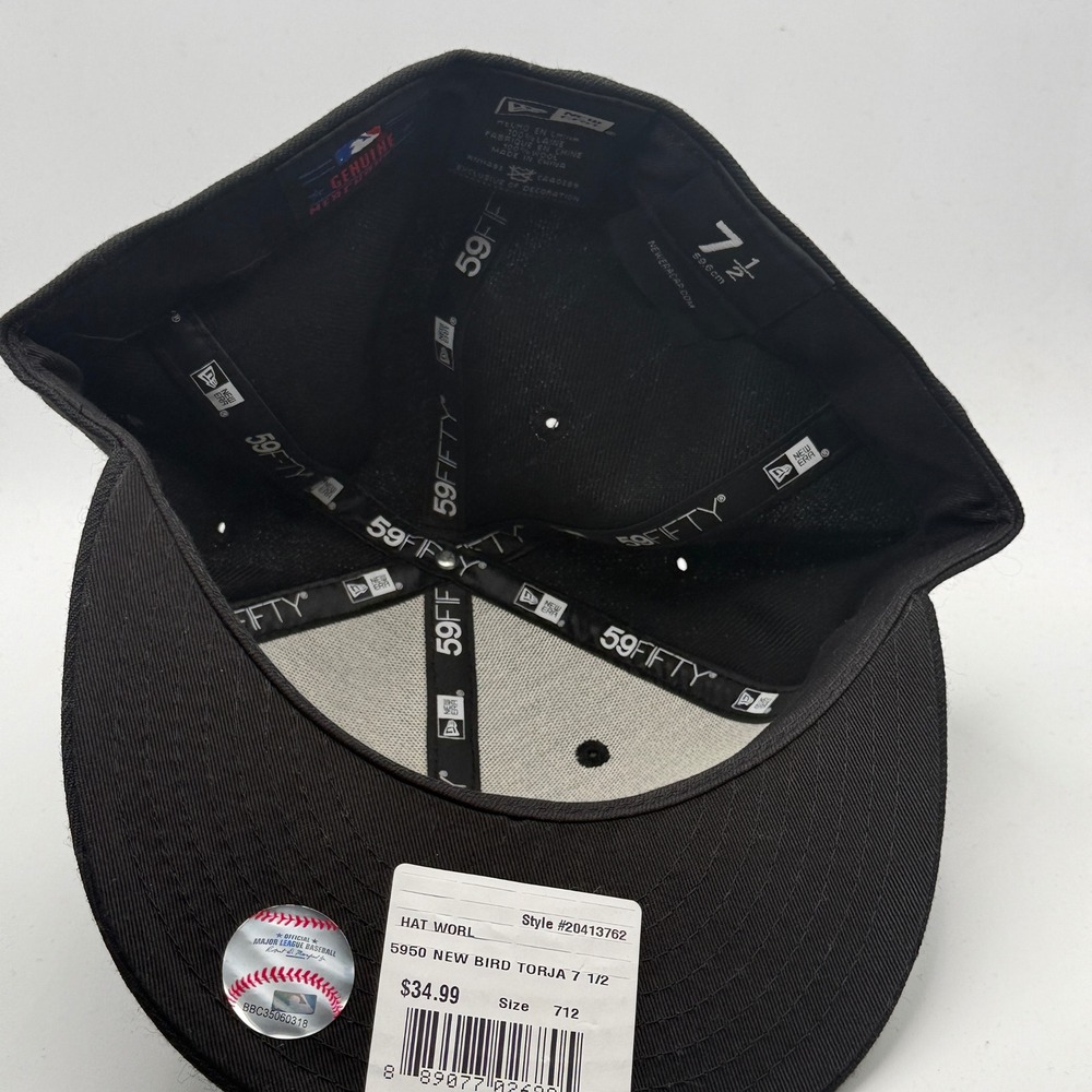 New Era 59FIFTY Toronto Blue Jays MLB Fitted Hat Black Red 7 1/2 20413762 - Picture 11 of 11